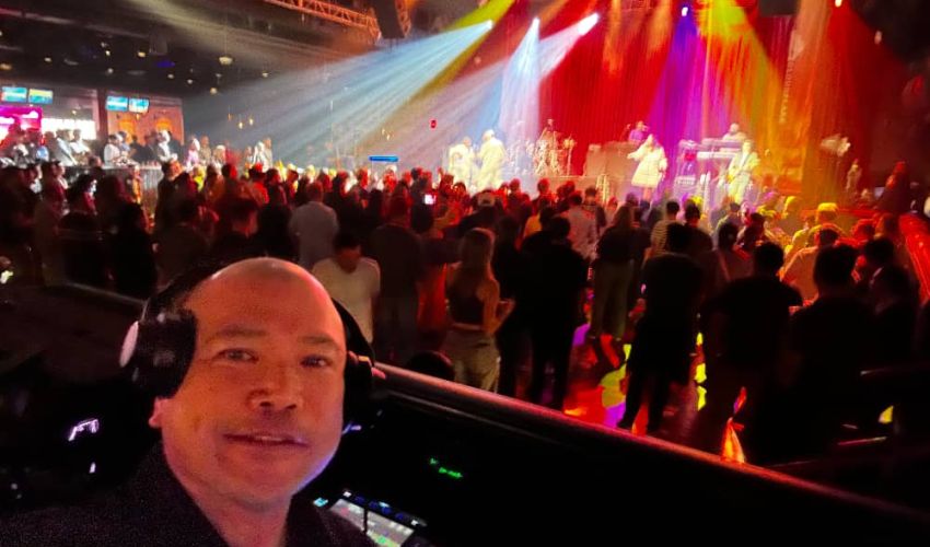 zhaldee djing at an event